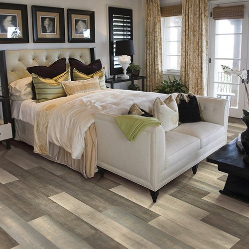 The Dane County, Wisconsin area’s best laminate flooring store is Bisbee's Flooring Center